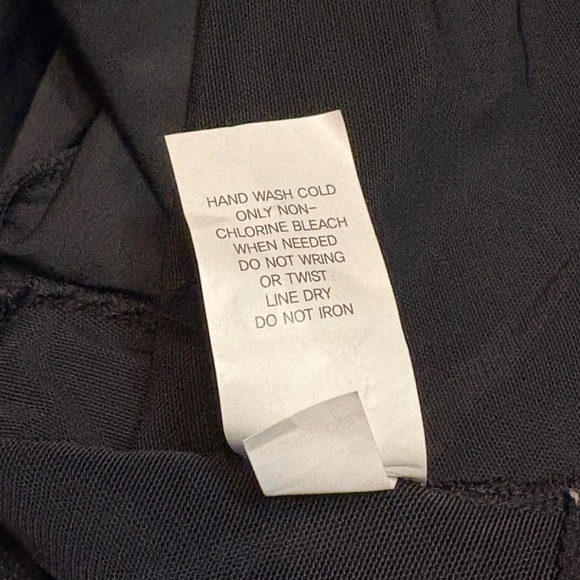 Black Asymmetrical V-Neck Sleeveless Sundress with hidden bottoms size 20 NWT - Picture 10 of 10